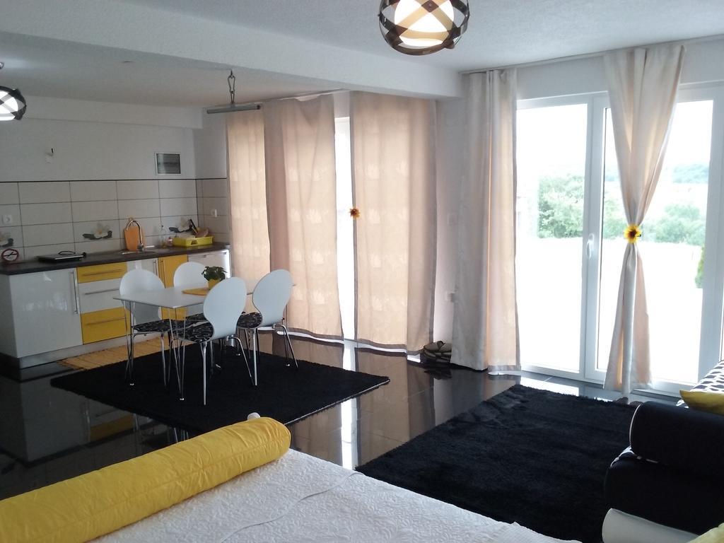 Apartment Melissa Раковица Экстерьер фото